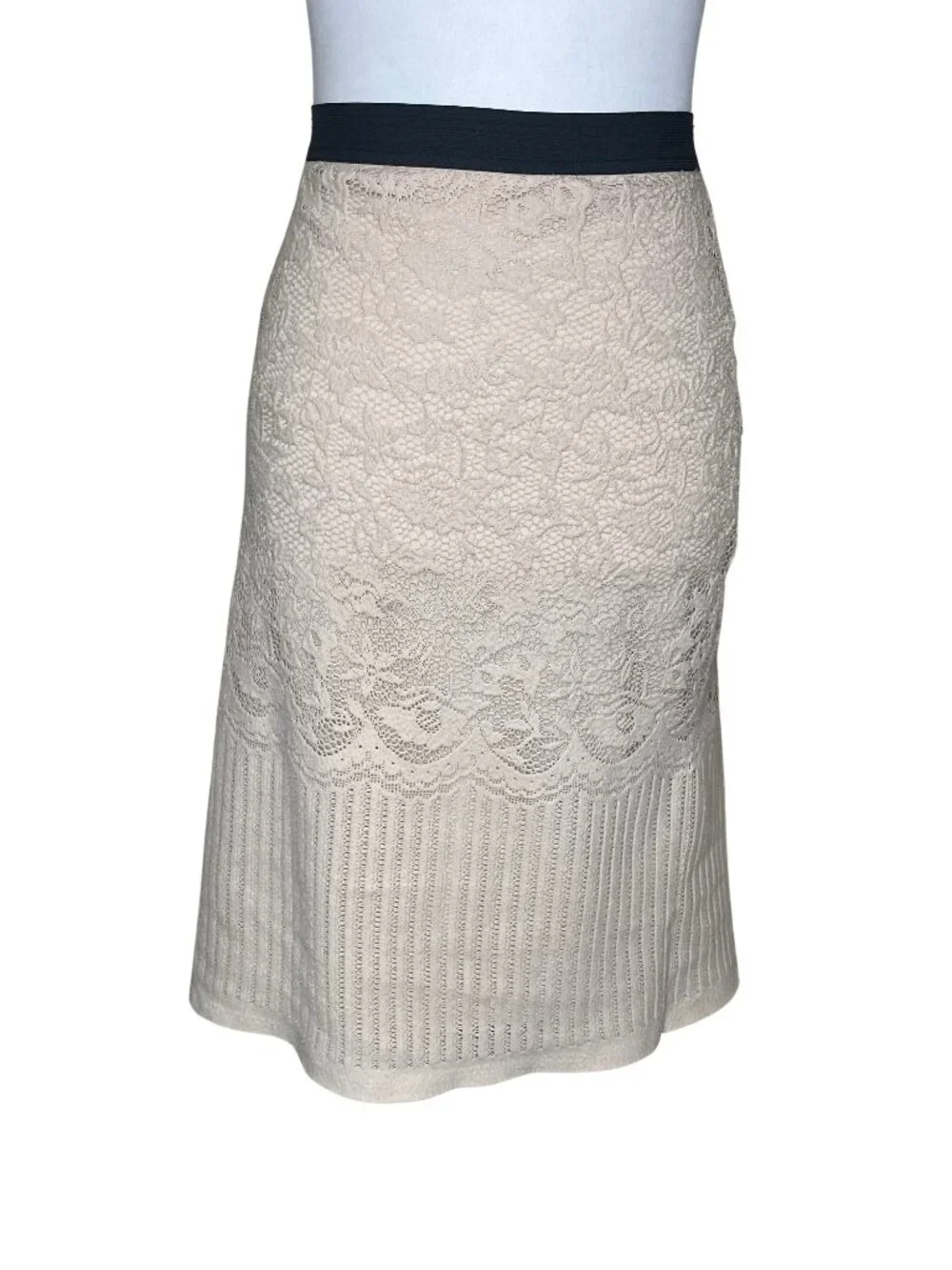 H&M Coquette Balletcore Floral Lace Midi Skirt Nude Beige Black Waistband Size L
